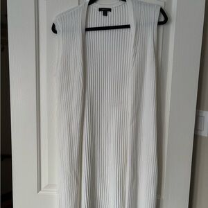 RW&CO. Ivory Ribbed Knit Top